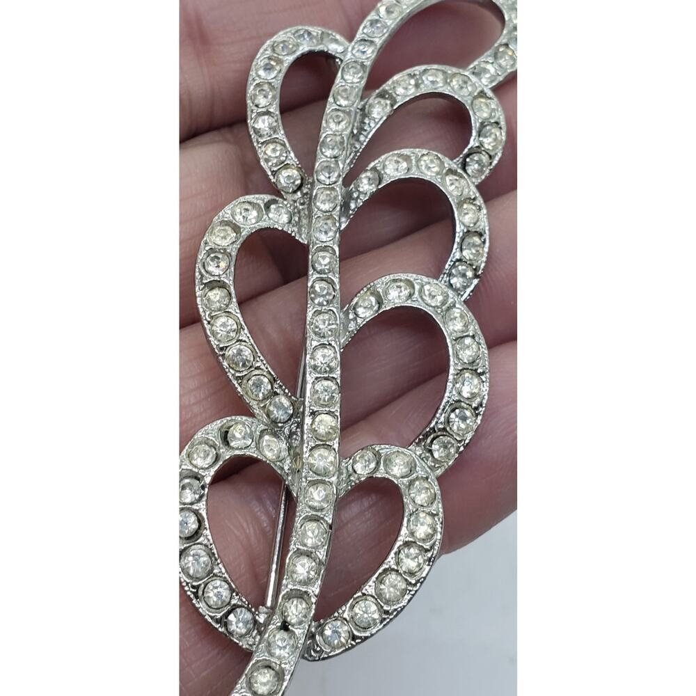 Vintage Brooch Clear Rhinestone Feather Leaf Long Dramatic Looping Swirls Ribbon - Picture 5 of 8